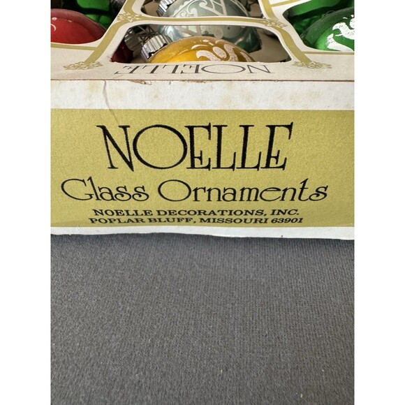 Noelle Glass Ornaments Box of 7 Vintage glass Christmas ornaments - Picture 4 of 6